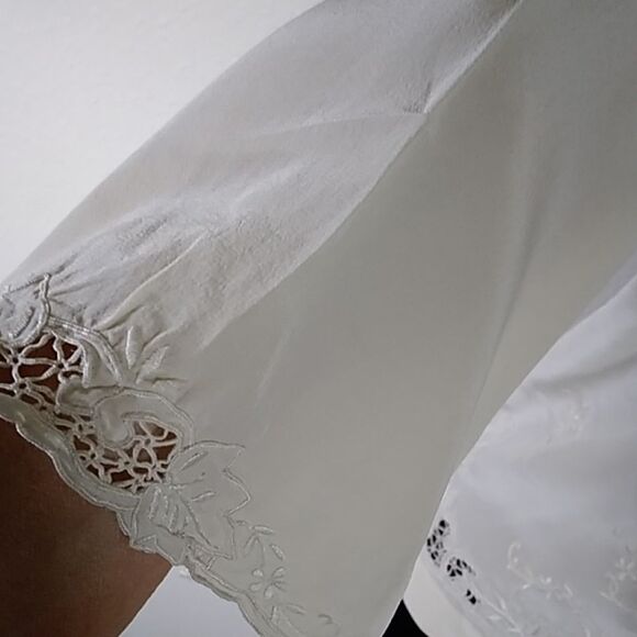 Vintage 50s,60s, Geony 100% SILK Embroidered BLOUSE Size Small 34 - Picture 3 of 14